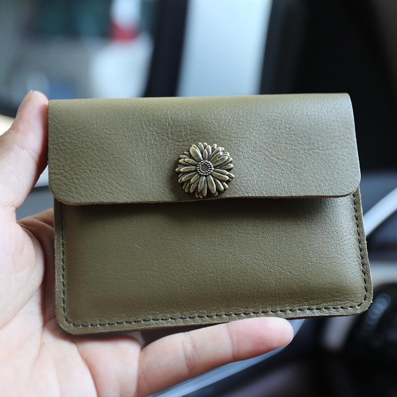 緑のケース財布 本革 カードケース 小さい財布 ウォレット