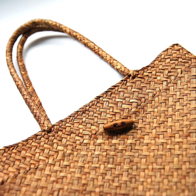 茶色 海辺旅行用 ボヘミアン カゴバッグ 麦わら編み込み スクエアトートバッグ
