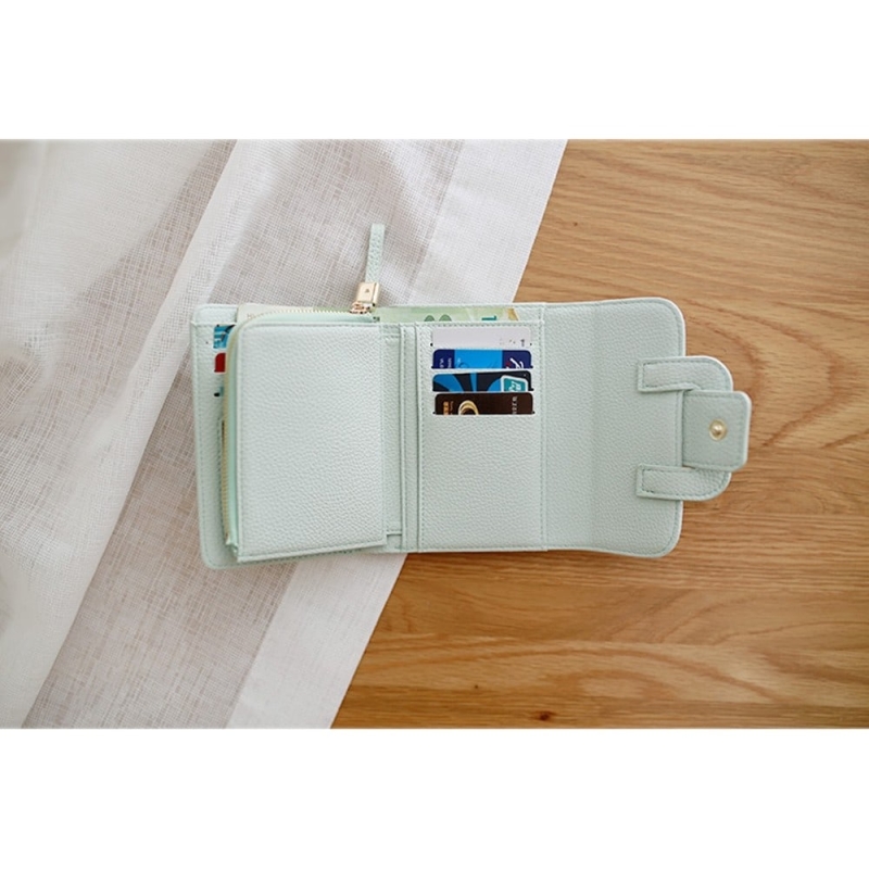 ライトグリーンリーシーパターンかわいいクラッチ財布