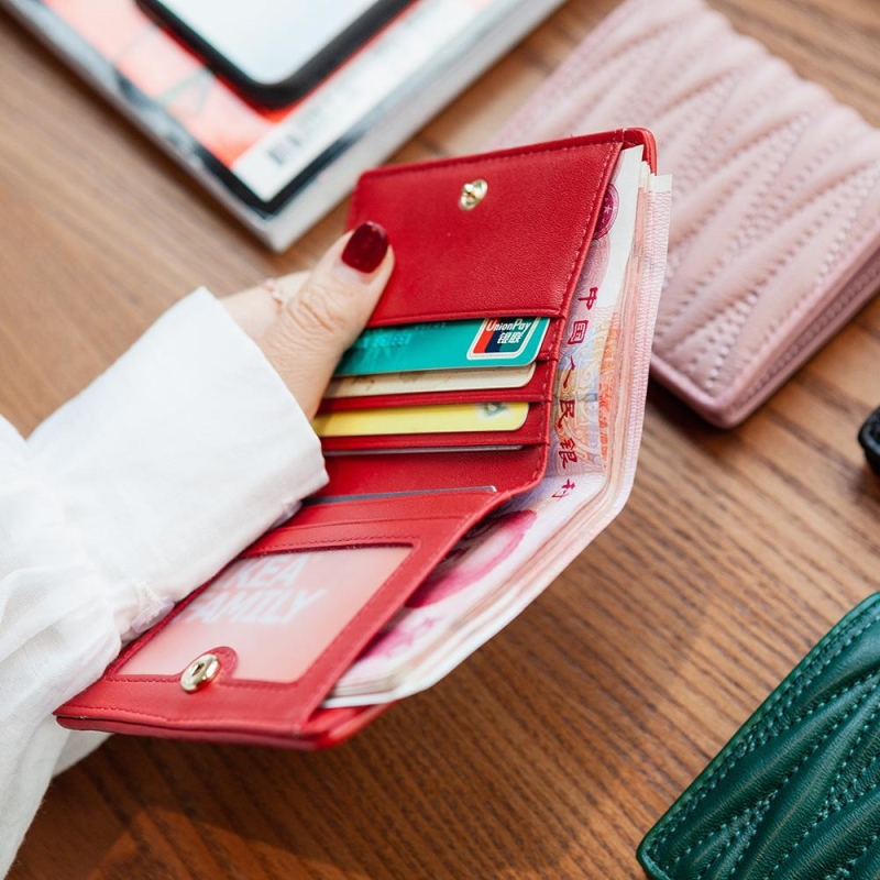 本革 緑の財布 プリーツ カードケース 二つ折り財布 ウォレット 