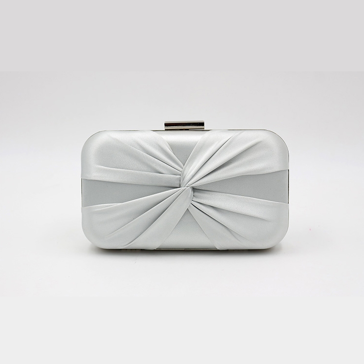 シルバーサテンクラッチ財布エレガントなボックスのイブニングバッグ